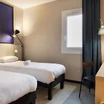 Ibis Douai فندق