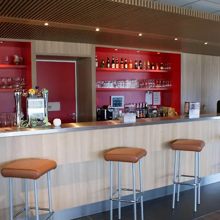 Kyriad Douai Hotel