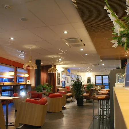 ホテル Ibis Douai 3*