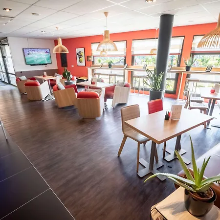 Ibis Douai 3*