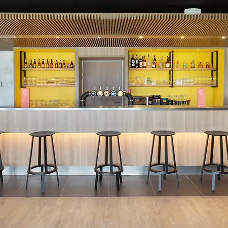 Hotel Kyriad Douai 3*
