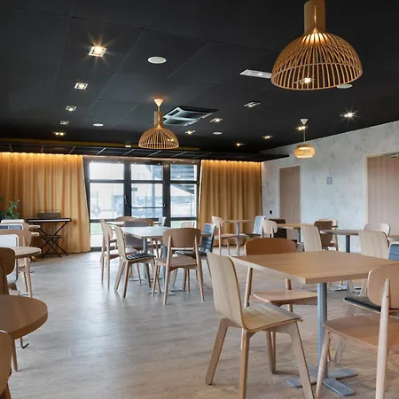 Kyriad Douai Hotel Dechy