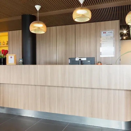 Hotel Kyriad Douai Dechy