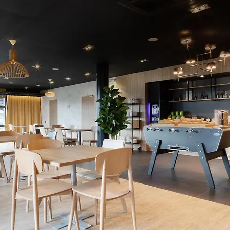 Kyriad Douai Hotel Dechy