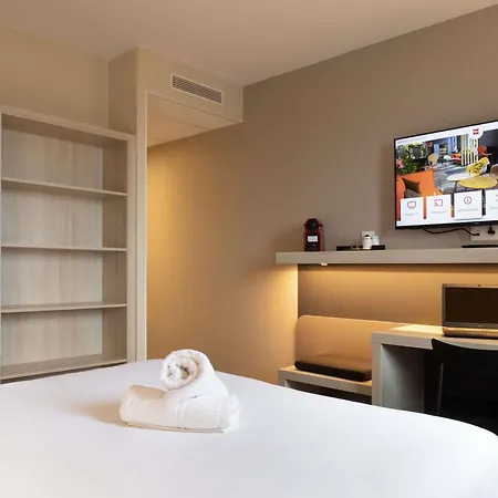 Ibis Douai 3*