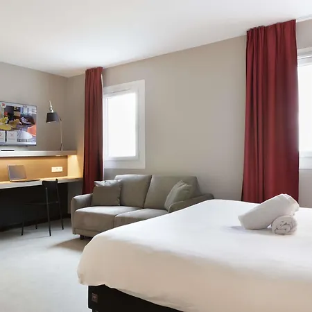 Ibis Douai ホテル 3*