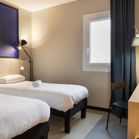 Ibis Douai ホテル 3*