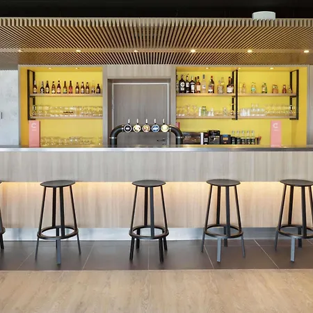 Ibis Douai Hotel 3*