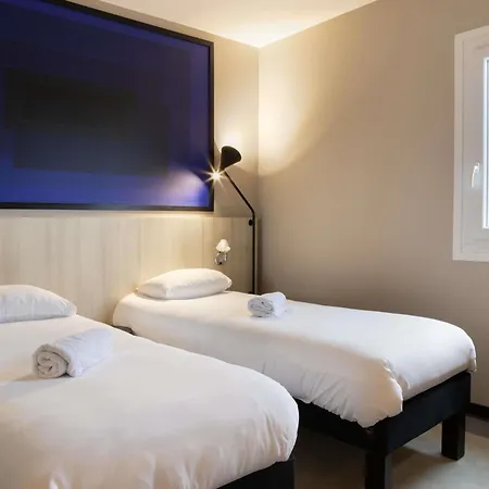 Ibis Douai Hotel 3*