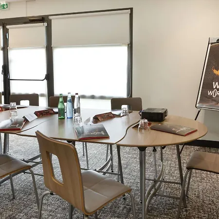 Ibis Douai Hotel 3*
